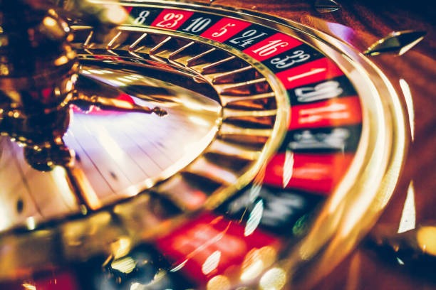 Slot game interface on panutantoto login mobile app showing reel layout and spin button
